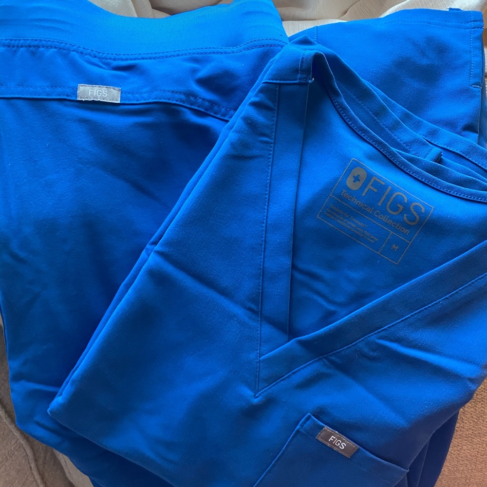 Figs scrubs